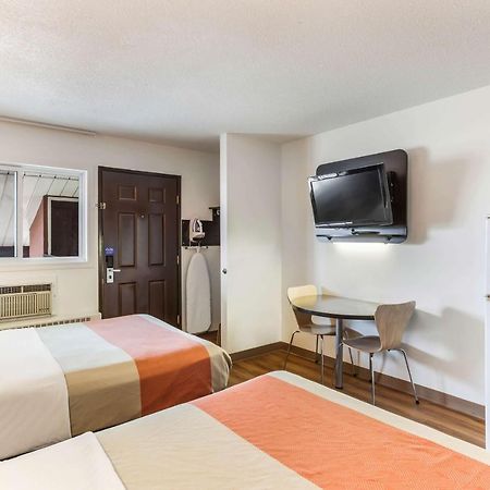 Motel 6-Lethbridge, Ab Exterior photo